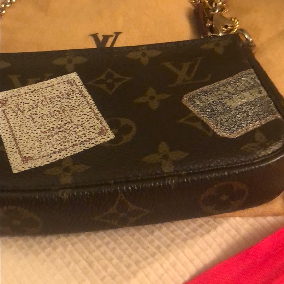 COPY - Authentic LV Mini Pochette Accessoires 5.5x3.5.08” - Picture 8 of 17